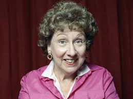 Jean Stapleton passed away surrounded by her family Friday, May 31 at her home in New York City. The actress who starred on CBS&#39; 1970s groundbreaking series ... - jean-stapleton-dies-at-90