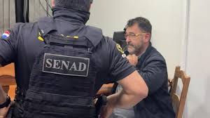 Polícia do Paraguai entrega à Polícia Federal homem foragido há mais de 30 anos por matar ex-esposa com 72 facadas