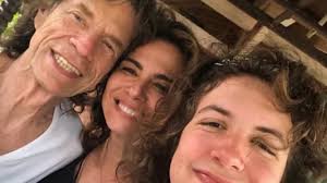 Luciana Gimenez manda recado para Mick Jagger, que faz 83 anos: "Darling"