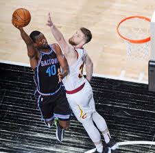 Reporting links Phoenix Suns to Harrison Barnes and Dean Wade