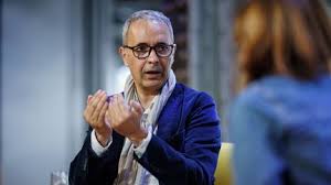 L’écrivain franco-algérien Kamel Daoud, prix Goncourt 2024, visé par deux mandats d’arrêt internationaux émis par la justice algérienne