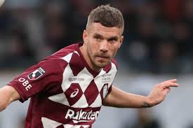 元神戸ポドルスキが40歳で現役引退 ドイツ代表でW杯制覇…SNSで発表「スパイクを脱ぐ」（FOOTBALL ZONE）