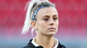 Johanna Elsig: Ex-Nationalspielerin spricht über schmerzhaftes Karriereende - Imagen principal del artículo