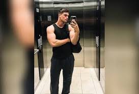 A dieta difícil de engolir de Nicholas Galitzine como He-Man
