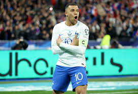 ¡Mbappé al Ataque! Francia vs Ucrania: ¿Final Anticipada al Mundial? - Imagen principal del artículo