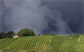 Warnung vor Gewitter im Rems-Murr-Kreis und Stuttgart am Dienstagvormittag