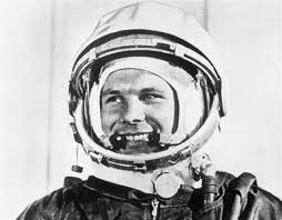 Jurij Gagarin Zvětšit fotografii. Jurij Gagarin | foto: Wikipedie. Byť bylo dobývání vesmíru jednou z chloub SSSR, kosmický program podléhal přísnému ... - OB38ba1b_Yuri_Gagarin