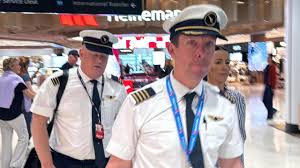 ‘Worst possible moment’: How Qantas pilots saved 181 people