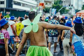 É obrigatório ganhar folga no Carnaval? Descubra o que a lei realmente diz