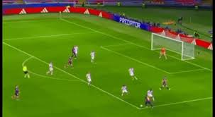 Rashford convirtió en gol el disparo fallado de Yamal