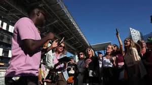 Licensable video: Queues to music in Nanterre (France) for Céline Dion's first full concert in six years