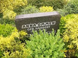 Grab von Anna Ommen (geb. Habbert) (1908-19?4), Friedhof Funnix - fx097