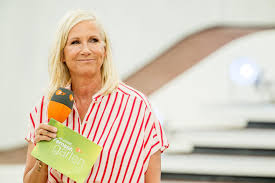 Ausgerechnet beim Staffelfinale im ZDF-"Fernsehgarten" muss Kiewel ersetzt werden — WEB.DE