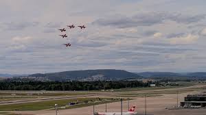 Patrouille Suisse löst Verkehrschaos am Bodensee aus: Autobahnausfahrt musste gesperrt werden