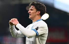Arsenal voert de druk op om Christos Tzolis te contracteren: de perfecte vervanger voor Trossard.