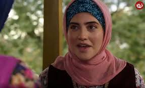 عکس| سفر در زمان؛ «بهاره، خسروخان و طلا» در پشت صحنه سریال سوجان؛ سال 1402