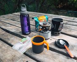 Зображення: water and food for hiking