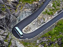 Bus mit 34 deutschen Touristen in Norwegen verunglückt — Spiegel