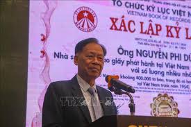 Xác lập kỷ lục nhà sưu tầm báo giấy nhiều nhất tại Việt Nam