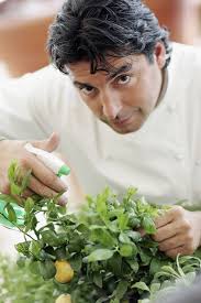 Celebrity Chef Jean-Christophe Novelli launches his range of Edible Gardens at Harrods on May 12, 2006 in London, England. Jean-Christophe Novelli launches ... - Chef%2BJean%2BChristophe%2BNovelli%2BLaunches%2BEdible%2B6XHEoaZSxCgl