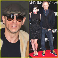 Daniel Craig: Paris Premiere of &#39;Dragon Tattoo&#39;. Daniel Craig: Paris Premiere of &#39;Dragon Tattoo&#39;. Daniel Craig and Rooney Mara hit the red carpet at the ... - daniel-craig-rooney-mara-paris
