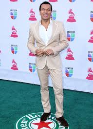 Carlos Anaya Picture 1 - 13th Annual Latin Grammy Awards - Arrivals - carlos-anaya-13th-annual-latin-grammy-awards-01