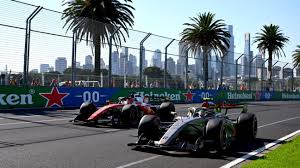 Ferrari, Mercedes e Oscar Piastri dominam primeiros treinos livres na Austrália na Fórmula 1