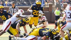 'Kalel can roll:' Michigan's Mullings thriving in larger role in running 
game