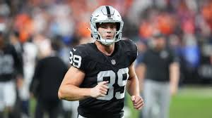 Sources: Brock Bowers (knee) to miss at least Raiders' opener — ESPN