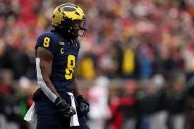 Detroit Lions trade up with Jets, select Michigan EDGE Derrick Moore