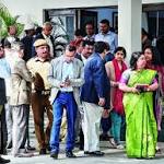 Blow-for-blow crisis grips Delhi govt