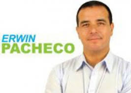 El candidato a alcalde por la Democracia Cristiana, Erwin Conrado Pacheco Ayala, resultó electo alcalde de Mariquina con un 52% de las preferencias. - 187868_392437937485895_868085126_n_1