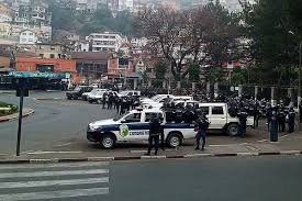 Tensions à Madagascar: Manifestation Interdite, Affrontements Imminents?