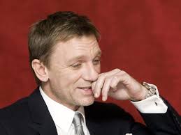 Daniel Craig Fingers On Lip. Dieses Daniel Craig der Schauspieler? Was halten Sie von Bild denken? - daniel-craig-fingers-on-lip-200651606