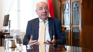 Belföld - Sulyok Tamás: A nem jogállami megoldásoknak még a látszatát is kerülni kell