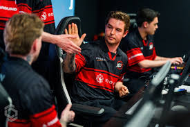 100 Thieves, HEROIC, Fluxo e BC.Game se inscrevem para seletiva da Esports World Cup 2026