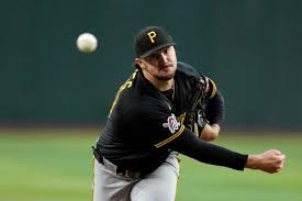 Paul Skenes throws 8 innings of 2-hit ball, leads Pirates to a 1-0 win over the D-backs