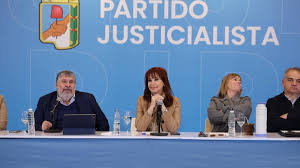 CGT Apoya a Cristina Kirchner: ¿Democracia en Peligro por Causa Vialidad? - Imagen ilustrativa del artículo