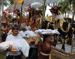 Hasil gambar untuk upacara ngaben  di bali