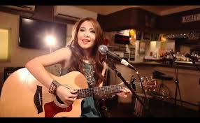 Tidur Dengan Penyayi Cafe Yang Cantik