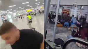Fuertes imágenes del caos que se vivió en el aeropuerto de Guadalajara tras el abatimiento de ‘El Mencho’, líder del Cártel Jalisco Nueva Generación