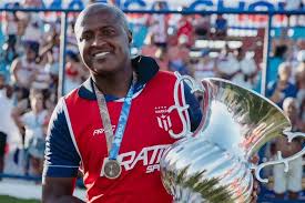 Reinaldo se torna o técnico com mais jogos a frente do Maricá