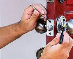 Hình ảnh về Khóa bị hóc do bị kẹt