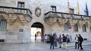 Condenados dos hermanos por violar de forma continuada a una menor de 16 años en Gran Canaria