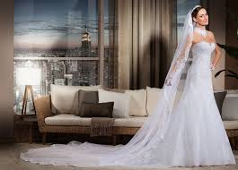 Resultado de imagem para tendencia de vestidos de noivas 2016