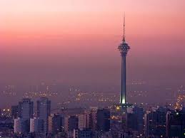 لحظاتی پیش تهران شدیدا لرزید