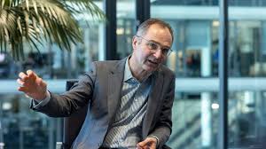 Experte fordert höheres Rentenniveau – und große Reform der Rente von Merz