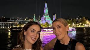 Jacky Bracamontes llega a Tailandia acompañada de su mamá para Miss Universe