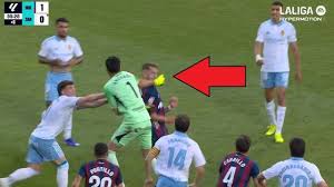 To piłkarskie boisko czy ring? Dantejskie sceny w Hiszpanii