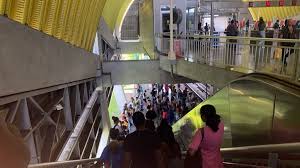 Linha 2 do metrô apresenta problema no sistema de energia entre estações Tamburugy e Aeroporto